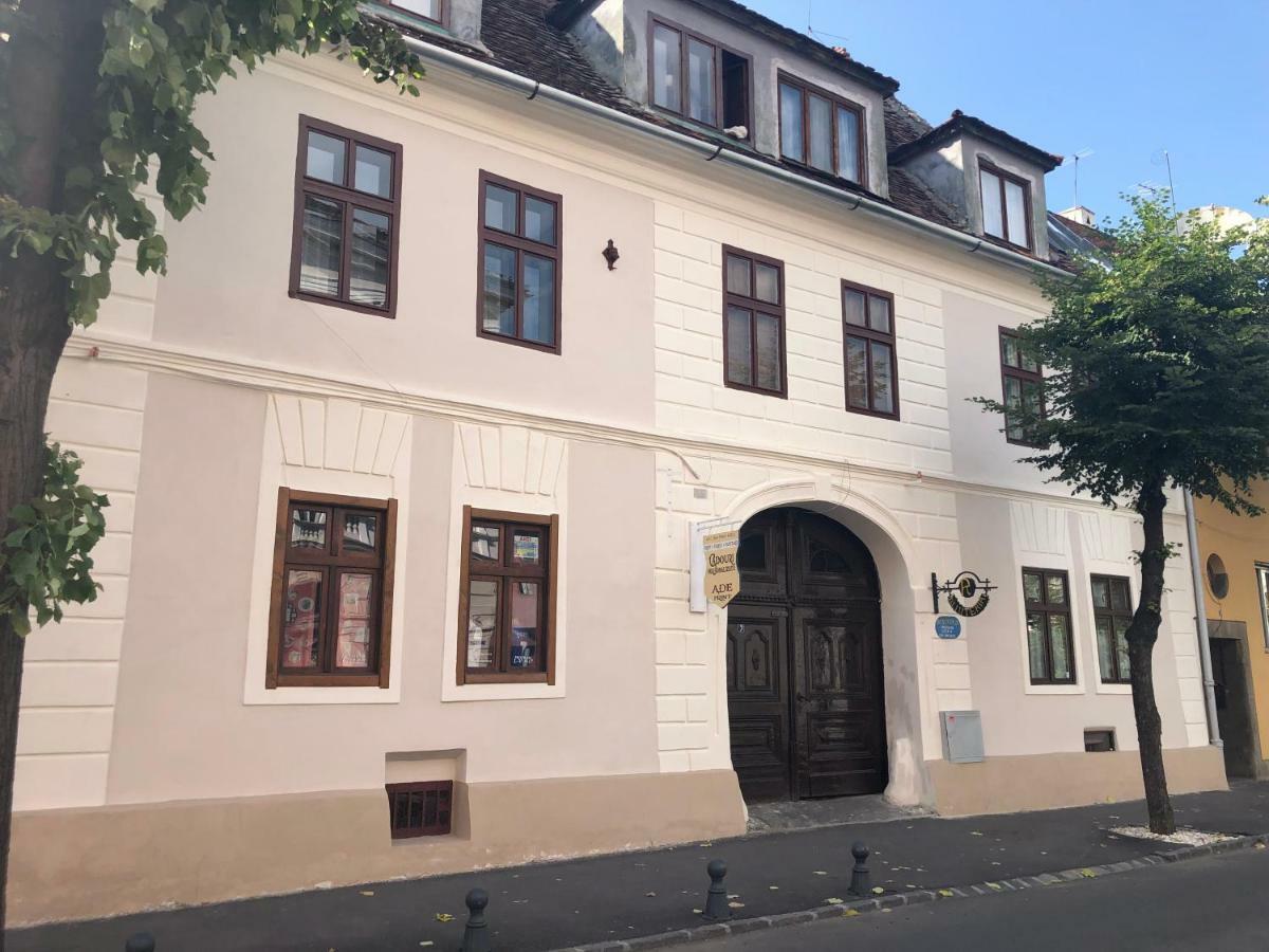 Gothic Central Сибиу Экстерьер фото